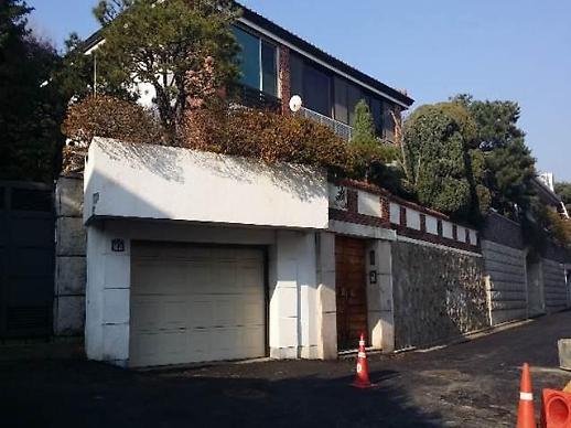 알츠하이머 골프 논란 전두환 연희동 자택 다음달 공매 눈길