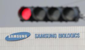Court suspends execution of action against Samsung Biologics