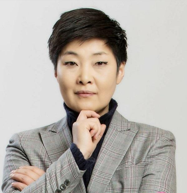 S. Koreas professional baseball league introduces first female head 