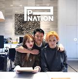 HyunA and boyfriend nestle in Psys new entertainment agency 