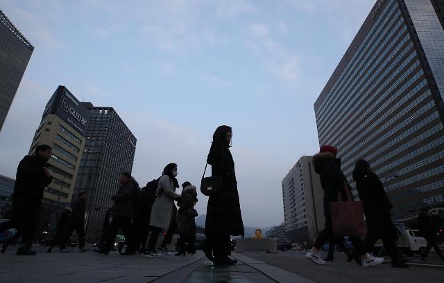 “玻璃天窗”难打破 韩国35家国企仅1名女性高管  