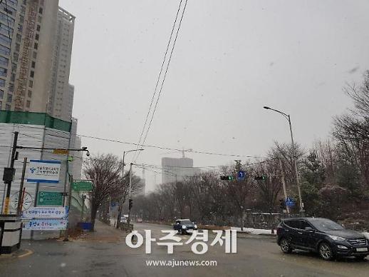 [르포] 트리플 쓰나미에 강동구 전셋값 휘청?…고래힐 전셋값 1억 하락    