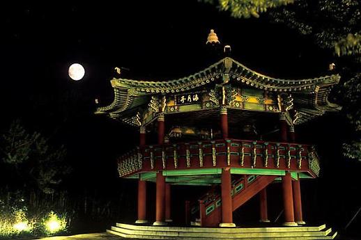 정월대보름 달맞이하기 제격…달맞이고개 해월정으로 오이소~