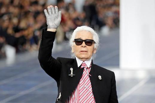 [광화문갤러리] 샤넬의 전설, 칼 라거펠트 타계 