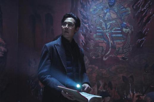 [리뷰] 이정재X박정민 사바하, 단 한장면도 허투루 지나치지 말 것