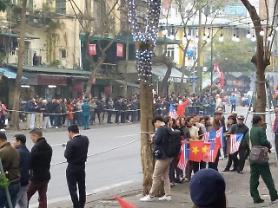 Đón Chủ tịch Triều Tiên Kim Jong-un, người Việt thể hiện tình yêu hòa bình mãnh liệt 