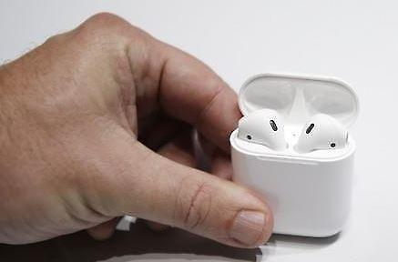 ​삼성VS 애플 2019년 승부 2가지에 달렸다