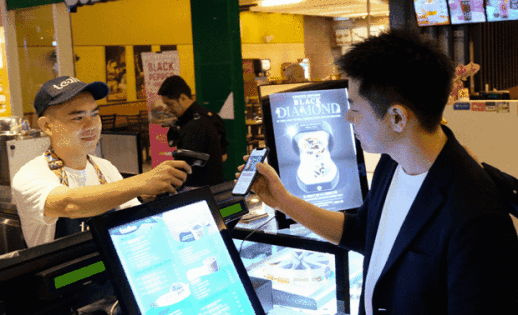 [NNA] 日 기프티, 말레이시아 외식체인과 제휴...연내 3000개 점포로 확대 목표
