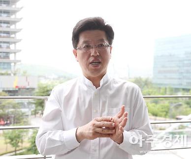 [아주초대석] 김기웅 중앙치매센터장 “2025년 치매인구 100만, 지역사회 돌봄으로 국가주도 케어”