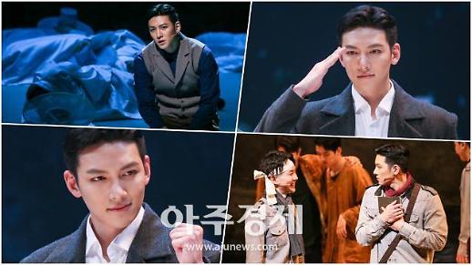 [광화문갤러리] 병장 지창욱, 전역 앞두고도 독립열사들을 생각하며 공연에 열연! (뮤지컬 신흥무관학교)