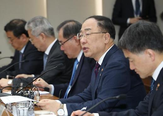 홍남기, 평택-익산 고속도로 등 12조6000억원 민자사업 올해 착공