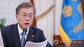 Tổng thống Hàn Quốc nhấn mạnh tầm quan trong của ngành công nghiệp chế tạo đối với nền kinh tế