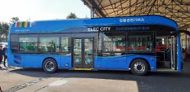 Chính phủ xúc tiến việc sản xuất ô tô thương mại chạy bằng hydro vào năm 2035