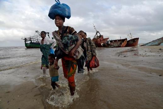 [광화문갤러리] 사이클론 이다이 모잠비크 강타 ...사망자 420여명