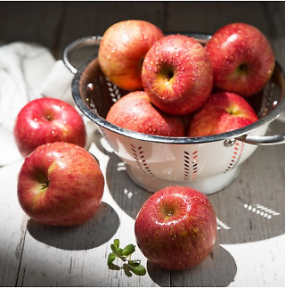 [오늘 할인] 쿠팡·위메프·티몬 27일 파격 특가 상품은?…사과·UHD TV·온가족 전용 화장품 등 