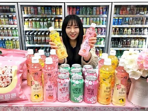 韩便利店樱花限量版饮料出口中国