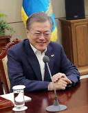 Tổng thống Moon cam kết đối xử bình đẳng với mọi công ty trong nước và nước ngoài 