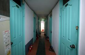 Chủ nhà trọ Hàn Quốc đang gánh khoản nợ gần 200 triệu won