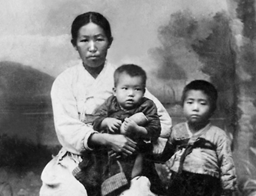 [이상국의 타임머신]안중근 흑역사…일제 총독부에 아버지를 판 안준생의 절규