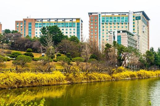 [주말&나들이]​생기 가득한 봄…캠퍼스에서 즐기는 ‘낭만 가득’한 꽃놀이