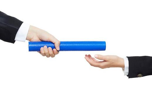 [승계의 경제]獨‧日선 ‘代 잇는 장수기업’…한국은 ‘富 대물림’ 눈총