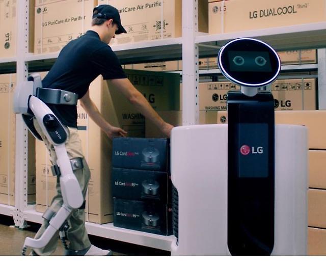 ​LG Electronics partners with CJs franchise restaurant wing to develop food robots