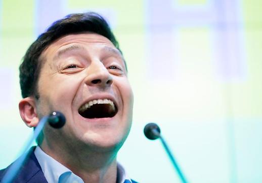 [광화문갤러리] 대통령 연기하다 진짜 대통령된 코미디언 출신 젤렌스키