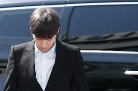 Former JYJ member Yoochun expelled from agency due to trust issues regarding drug scandal