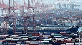 Xuất khẩu, đầu tư giảm, kinh tế Hàn Quốc tăng trưởng âm