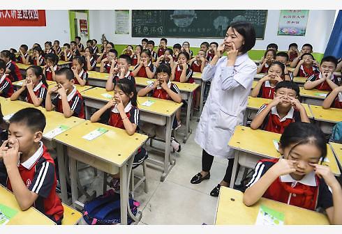 [오디오로 듣는 PMI중국] 중국 학교에선 매일 ‘눈 좋아지는 운동’을 한다? - 특이한 중국 유학 생활