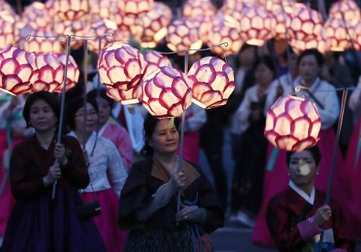 [슬라이드 화보] 도심 수놓은 10만 연등 행렬