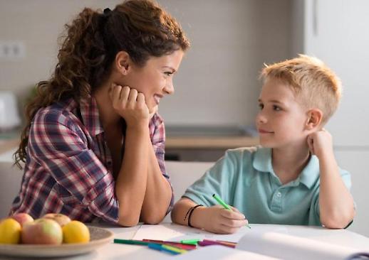 [디지털신조어] 저출산 무시하는 엔젤계수 불황 모르는 엔젤사업