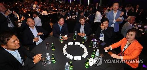 사회적 가치 창출 선도한다…SK 최태원 회장의 승부수