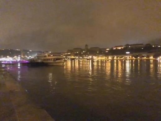 [슬라이드 화보] 헝가리 부다페스트 다뉴브강에서 발생한 유람선 침몰사고 현장