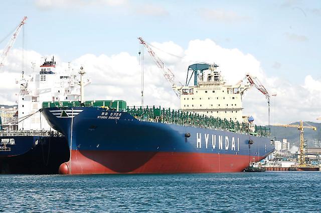 Talks under way to provide material support to Hyundai Merchant Marine