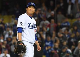 “Quái vật Hàn Quốc” Ryu Hyun-jin được vinh danh là “Cầu thủ ném bóng xuất sắc nhất tháng Năm”