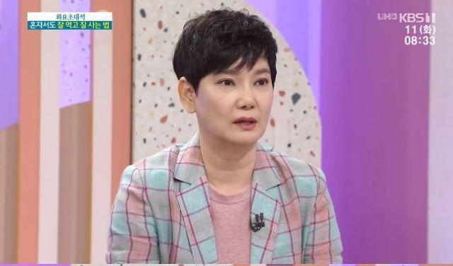 ‘미스롯데’ 원조 미녀배우 안문숙···롯데제과 과자로 데뷔한 스타는? | 아주경제