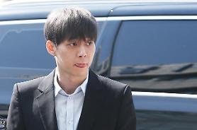 Yoochun sheds tears as prosecutors demand jail term for drug use