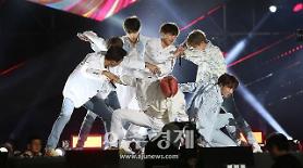 BTS có bài hát thứ hai được RIAA chứng nhận bạch kim