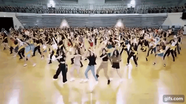​Red Velvet drops mass performance music video for Zimzalabim