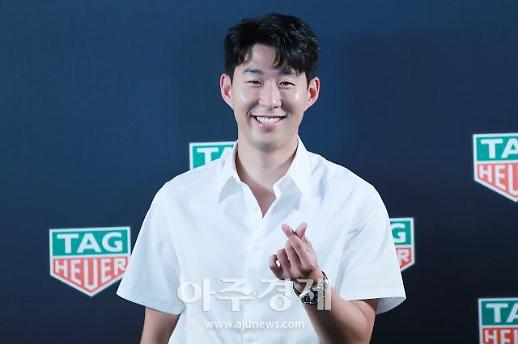 [슬라이드 화보] ​손흥민, 매력넘치는 훈남미소 발사 