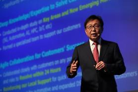 Giám đốc Samsung Electronics - Ông Chung, Eun-seung ,"Chúng tôi tự tin vượt qua mọi khủng hoảng."