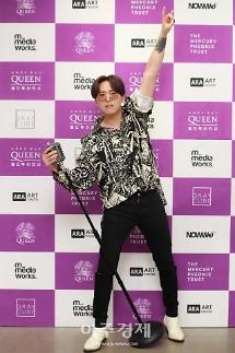 [포토] 이홍기, 프레디 머큐리로 깜짝 변신 (퀸 월드투어 전시 : 보헤미안랩소디)