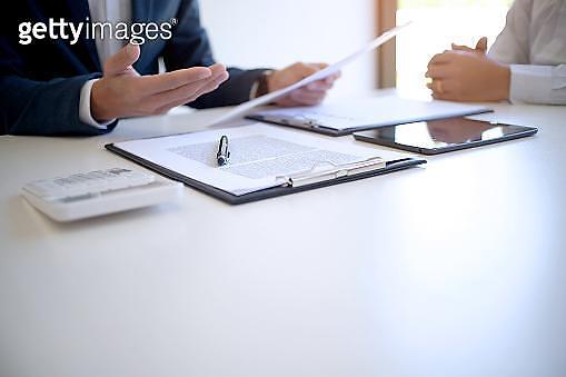 [닥치고 소비자보호] 보험 불완전판매 갈수록 태산...근본 대책은 먼산  