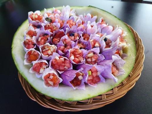 [광화문갤러리] 눈으로 먹는 초롱꽃 과일 보쌈