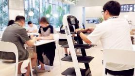 Food delivery service opens smart restaurant baked by self-driving robot
