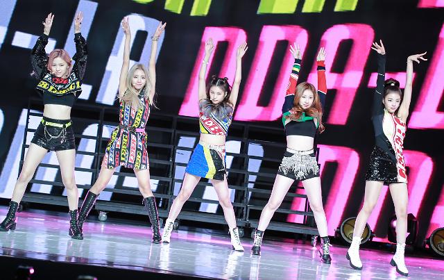 K-pop teenage girl band ITZY tops song charts with comeback song ICY