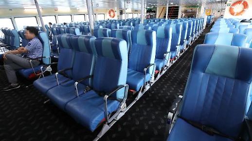 [슬라이드 화보] 텅 빈 대마도행 여객선, 썰렁한 대마도 거리