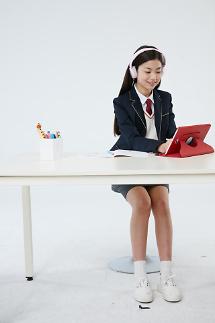 ​수학부터 학습코칭까지…교육업계 에듀테크 선점 경쟁 가속