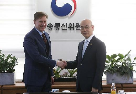 방통위 행정소송 선고 하루 앞... 여론전 나선 페이스북